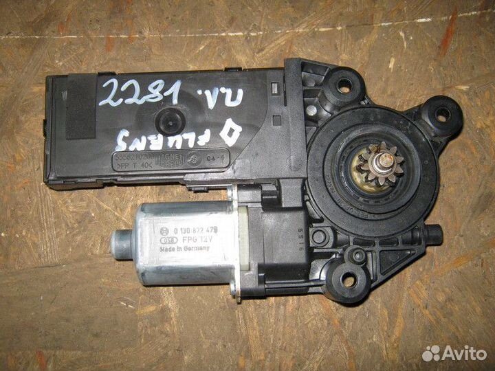 Моторчик переднего левого стеклоподъемника Renault