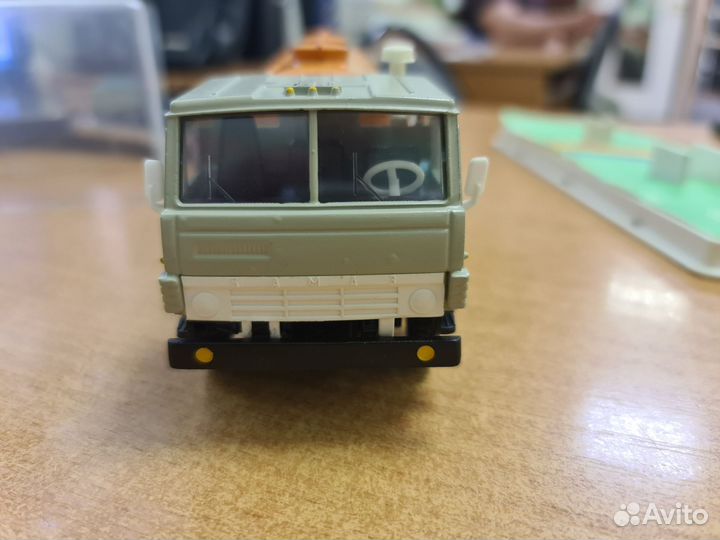 Модель СССР 1:43. Камаз