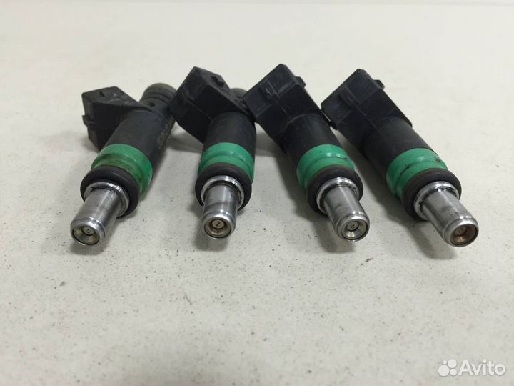 Форсунка инжекторная электрическая Ford Focus 2 DA