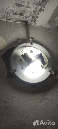 Светильник настенно- потолочный