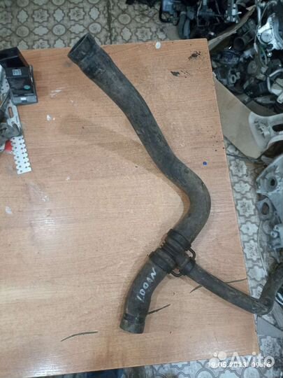 Патрубок охлаждения Renault Logan