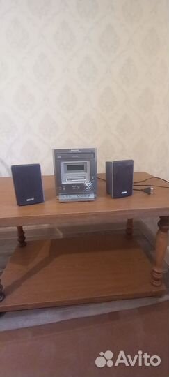 Музыкальный центр