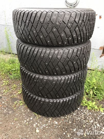 Goodyear Ultragrip Ice Arctic 215/60 R16 99T