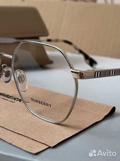 Очки burberry unisex