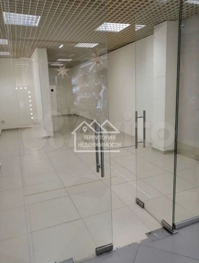 Торговое помещение 33,5 м², Прокопия Артамонова 8