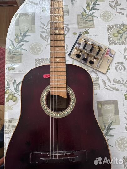 Акустическая гитара бу