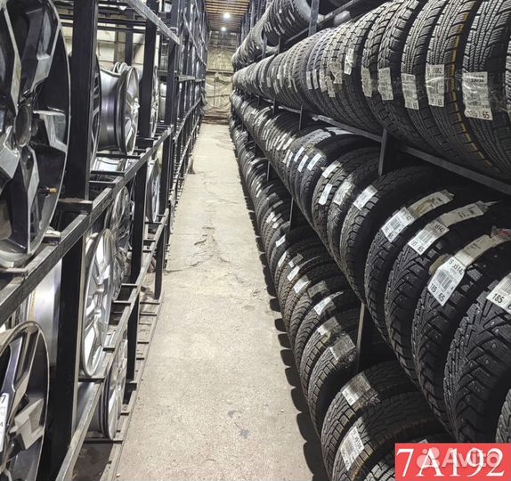 Goodyear Ice Navi Zea 215/65 R16 98H