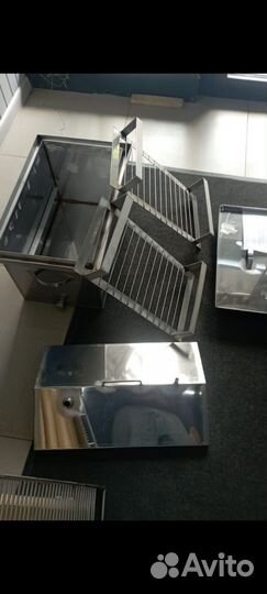 Коптильня огромная 60*40*40,астраханская термометр