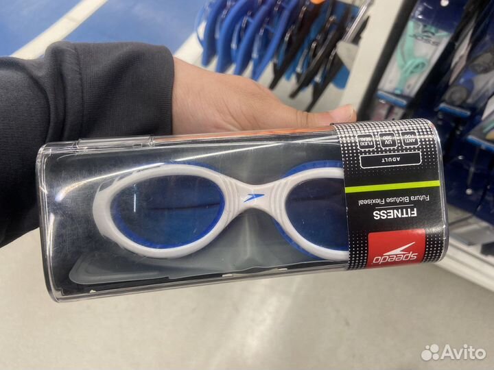 Очки для плавания