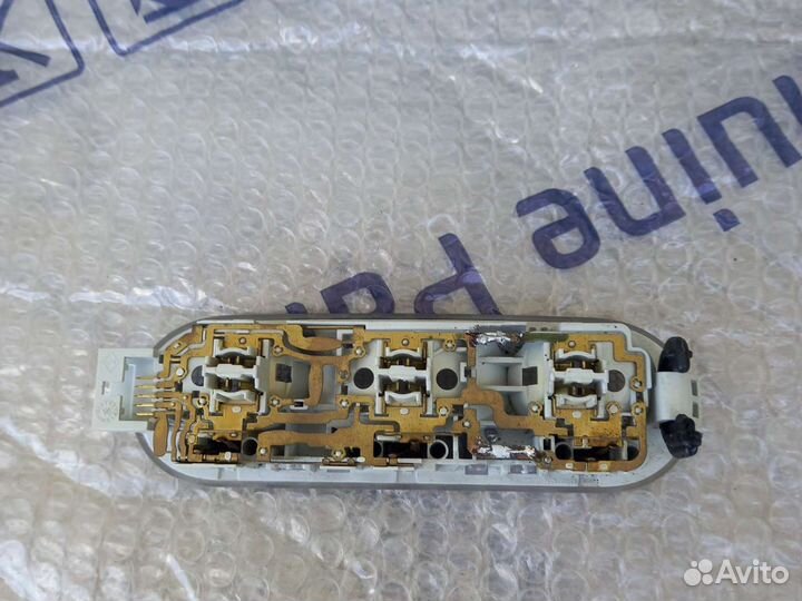 Рено сценик 2- плафон освещения салона