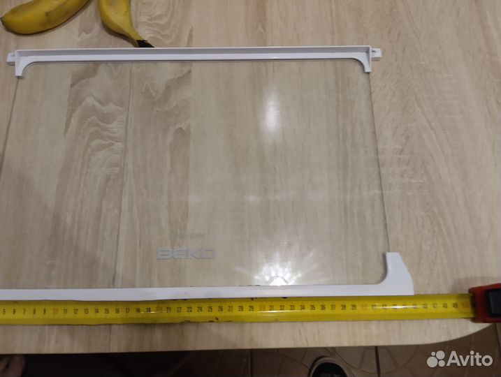 Продам полки от холодильника beko