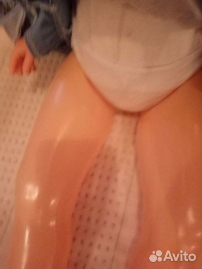 Кукла в отличном состоянии.Рост 80 см