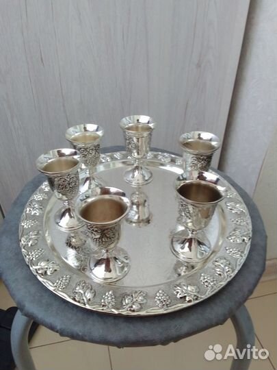 Набор подноса и 6 рюмок