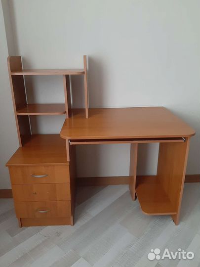 Компьютерный столик бу