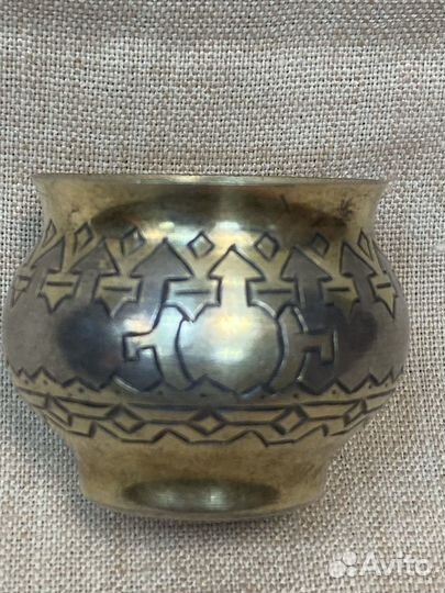 Солонка серебро,84 проба 1885 год 21 грамм