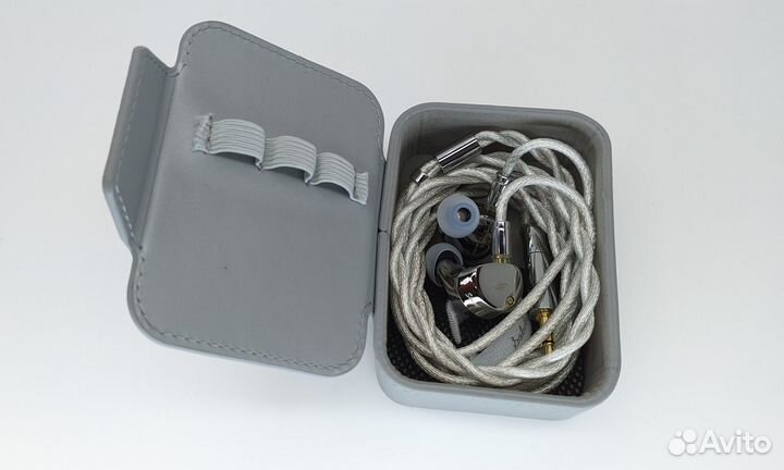 Гибридные наушники Simgot ET142 (Planar + PZT)