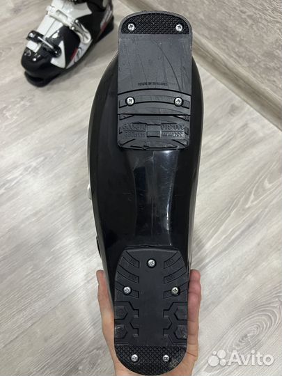 Горнолыжные ботинки