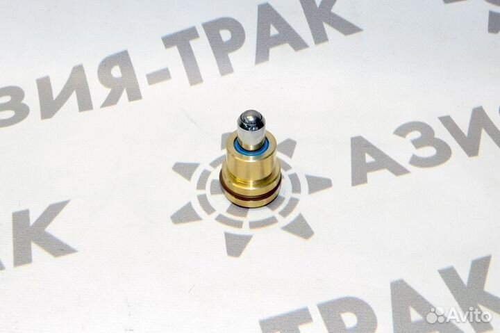 Толкатель на джойстик экскаватора Hitachi EX-75