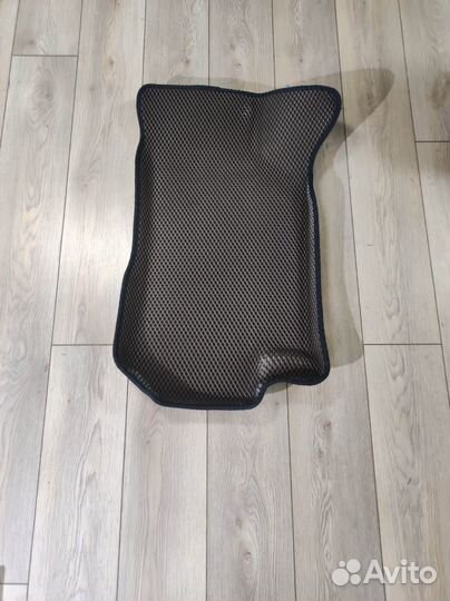 Автоковры водительские EVA Nissan Bassara JU30 Ева