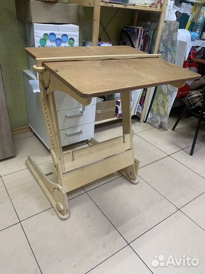 Парта конторка