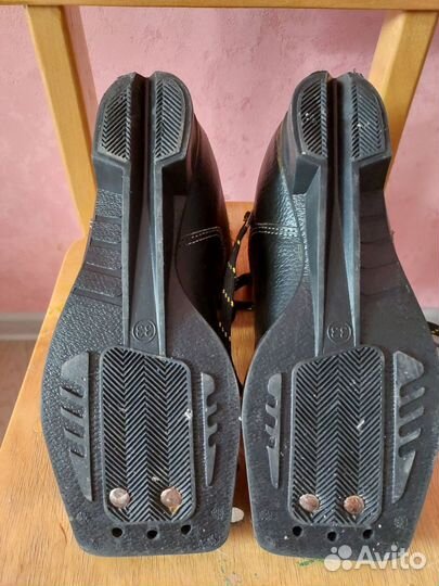 Лыжные ботинки