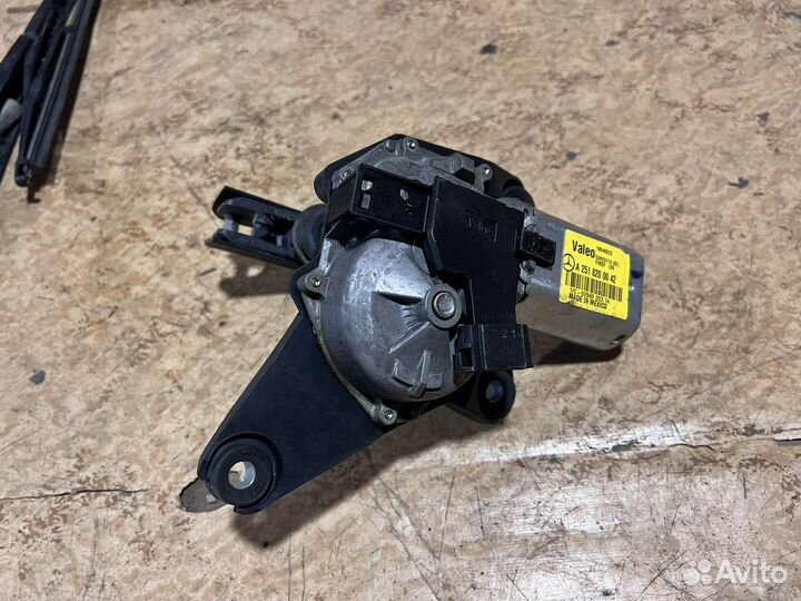 Моторчик стеклоочистителя Mercedes ML /GL / GLE