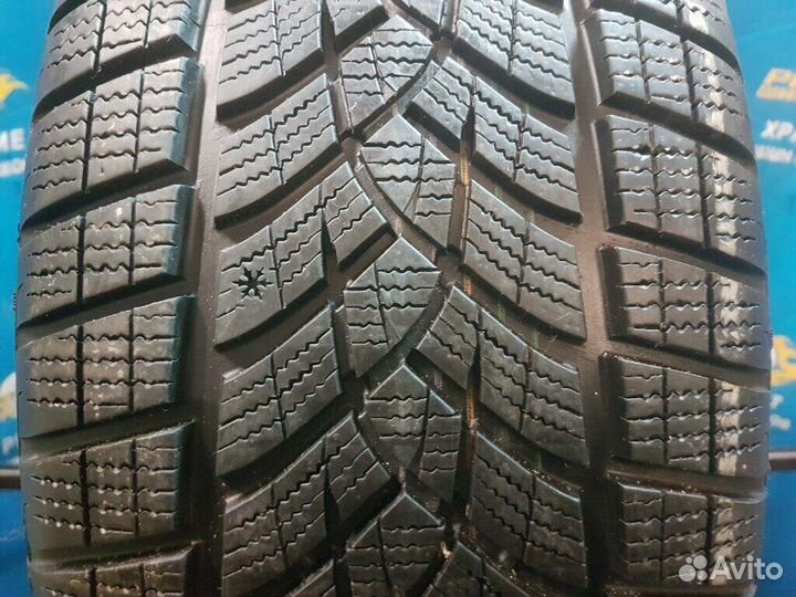 Goodyear UltraGrip Ice SUV 235/55 R19