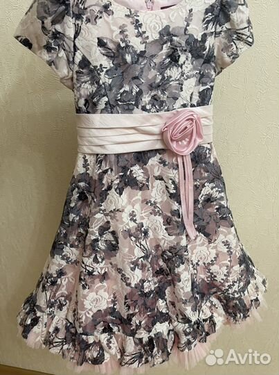 Нарядное платье 5-6 лет