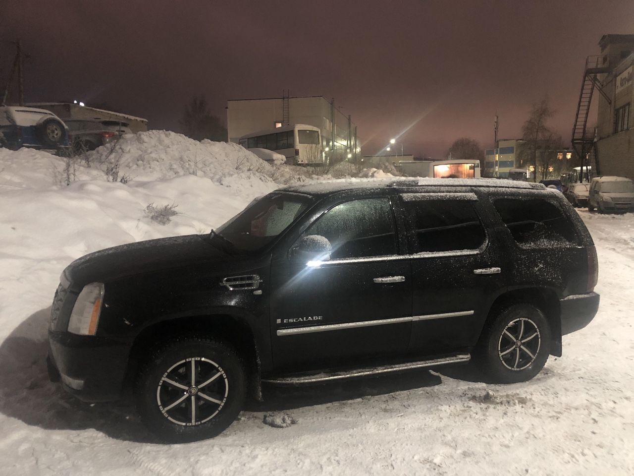 Cadillac Escalade: фото владельца