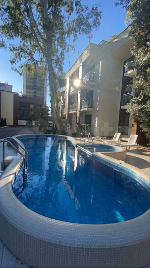 2-к. квартира, 47 м², 1/3 эт.