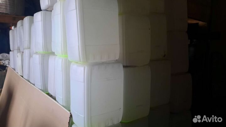 Канистры пластиковые бу 20л