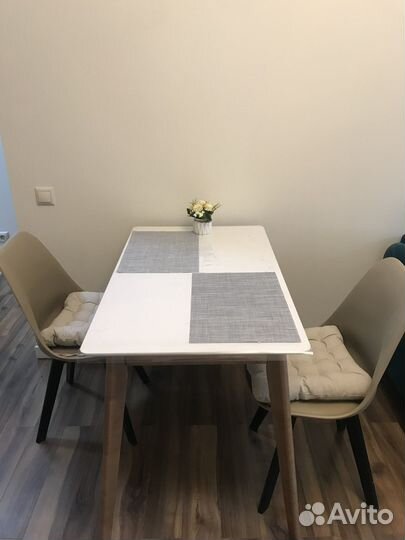 Стол кухонный Jysk