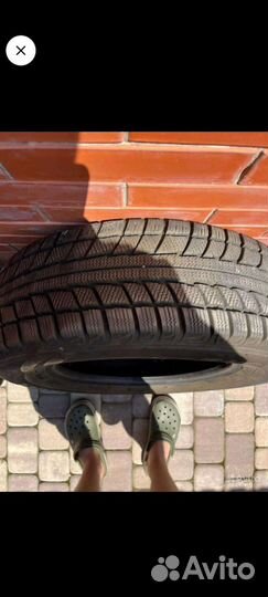 Triangle Snow-LL01 215/70 R16