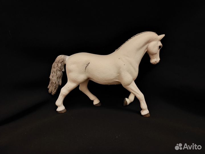 Липпицианская кобыла Schleich