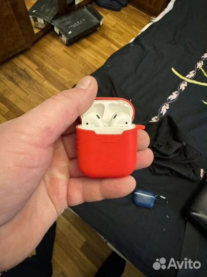 Наушники 1 и поколение