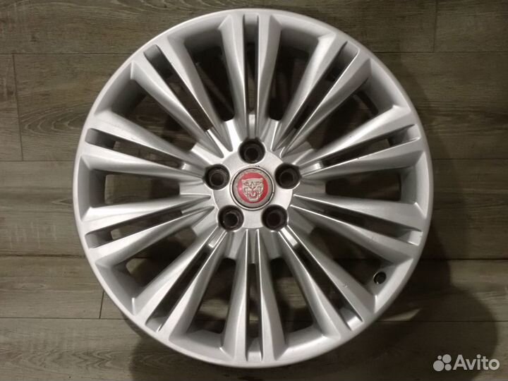 Комплект оригинальных дисков Jaguar XF R19