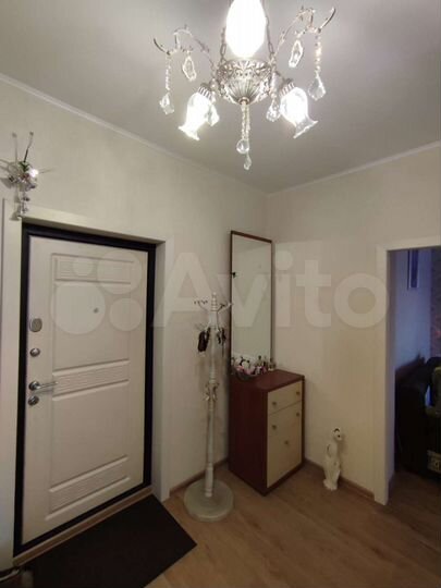 2-к. квартира, 57 м², 5/9 эт.