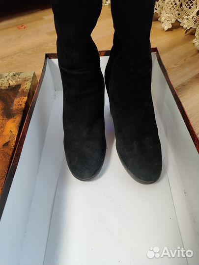 Зимние замшевые сапоги чёрные женские на каблуке