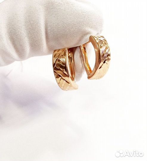 Золотые серьги