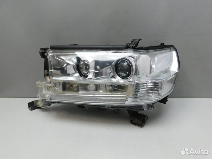 Фара левая Toyota Land Cruiser