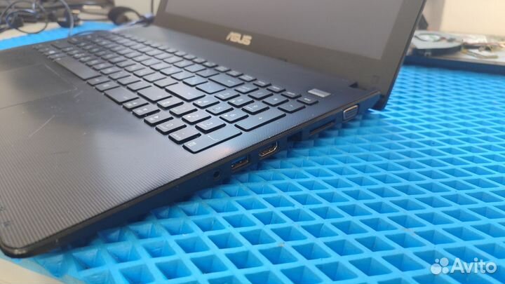 Ноутбук Asus X501u
