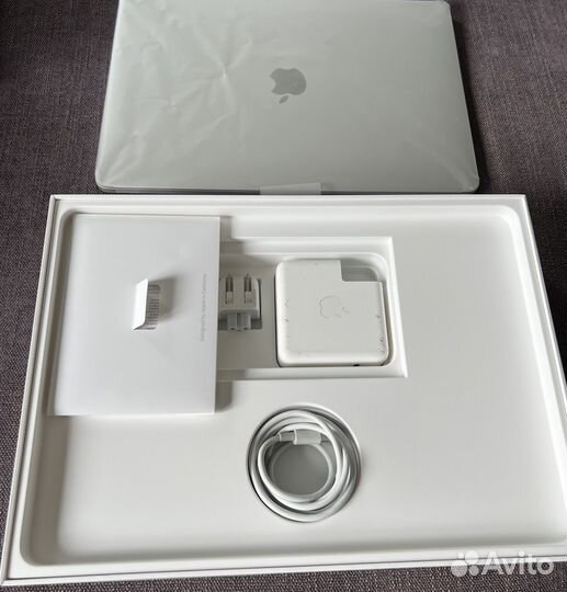 Macbook pro 13 2017 256gb