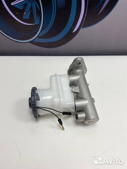 Главный тормозной цилиндр Honda 46100-S04-A01