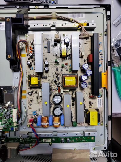 Телевизор LG 32PC51 (Разбор) (По запчастям)