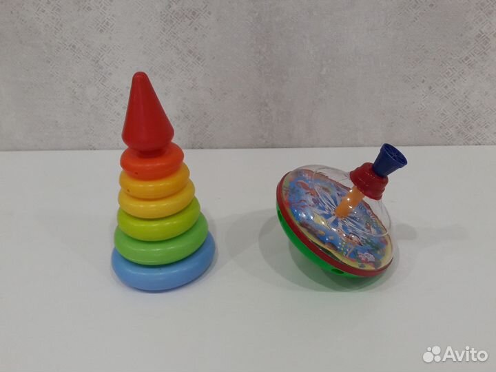 Пирамидка и юла