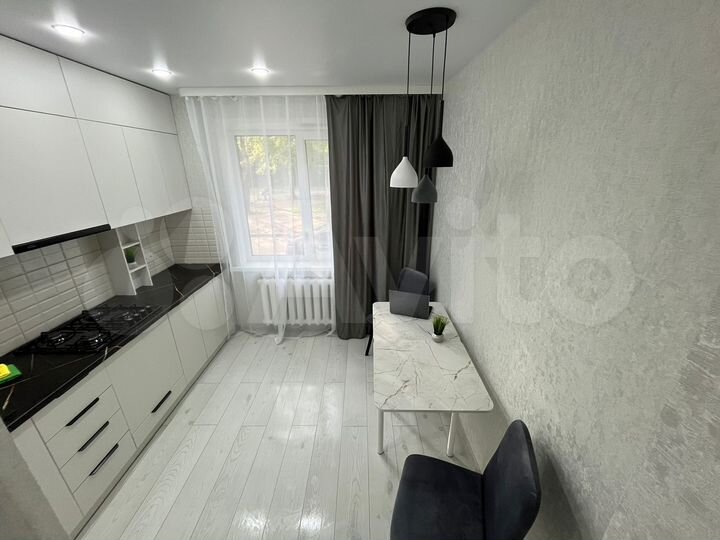 2-к. квартира, 55 м², 1/9 эт.
