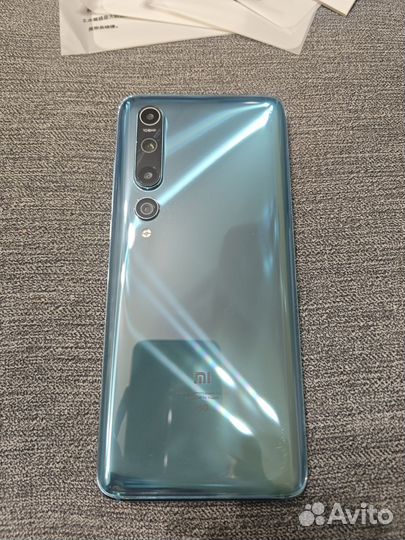 Телефон Xiaomi mi 10