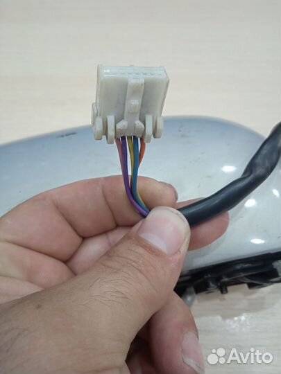 Зеркало правое Nissan avenir