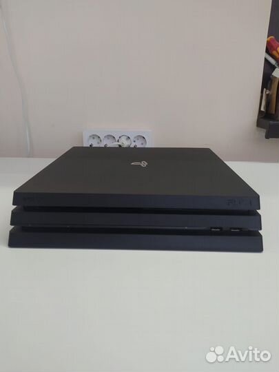 Sony playstation 4 pro 1tb