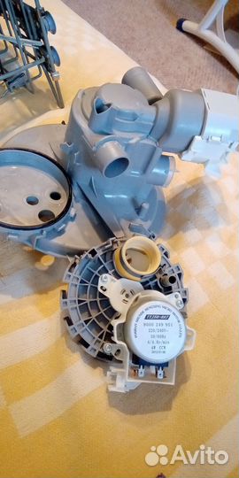 Запасные части от посудомойки Bosch SPS 69T02RU